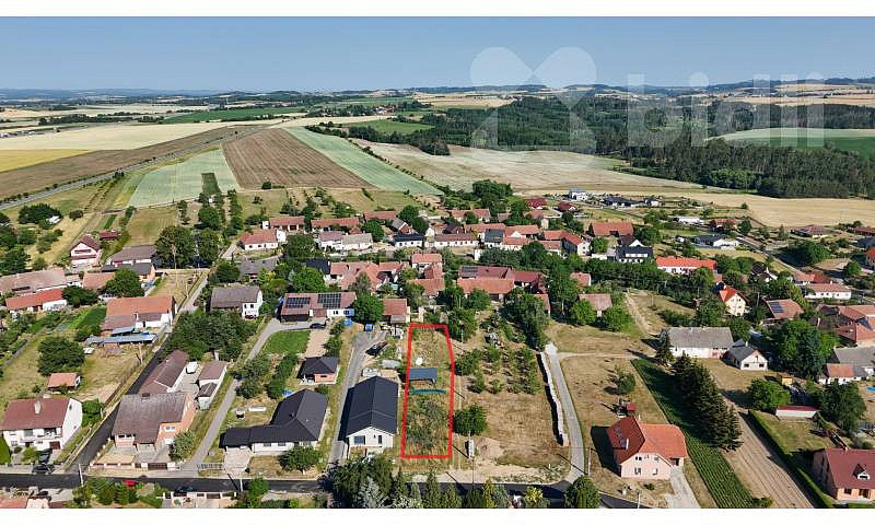 Prodej stavebního pozemku 1 330 m² — photo 2