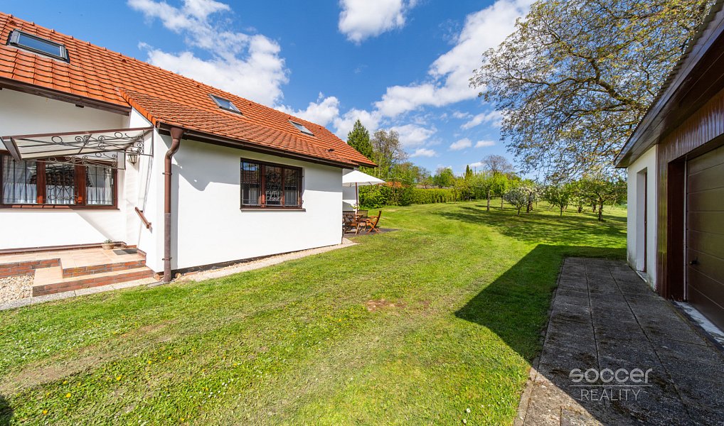 Pronájem domu 180 m² s pozemkem 1 662 m², Dobrovice – náhled fotky 4