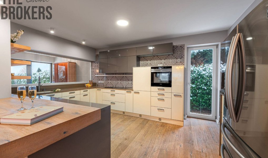 Prodej domu 300 m² s pozemkem 858 m², Praha – náhled fotky 5
