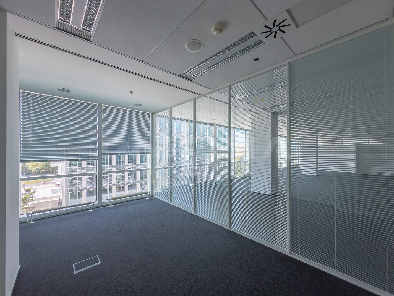 Podnájem kanceláří o výměře 431 m² v objektu City Tower, Praha 4 – další