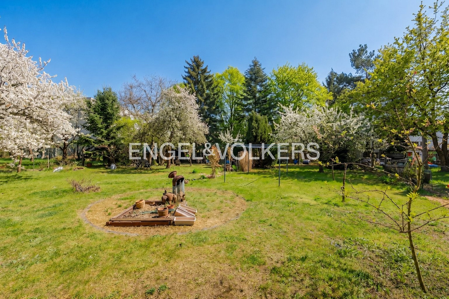 Prodej stavebního pozemku 959 m² — photo 2