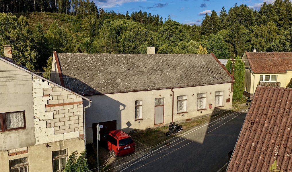 Prodej domu 200 m² s pozemkem 361 m², Rozstání – náhled fotky 3