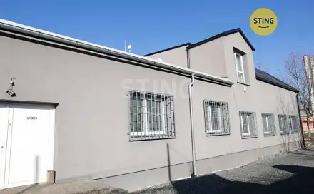Pronájem skladovacích prostor 680 m²