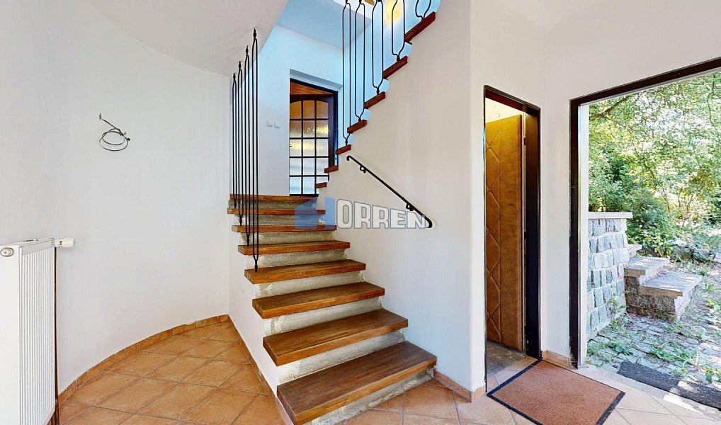 Prodej domu 250 m² s pozemkem 566 m², Úholičky – náhled fotky 8