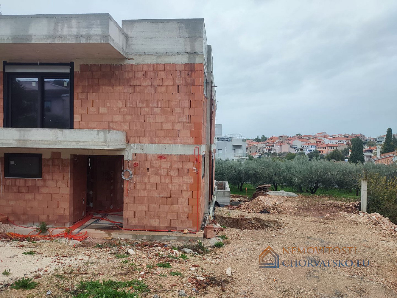 Prodej domu 240 m² s pozemkem 450 m² - More