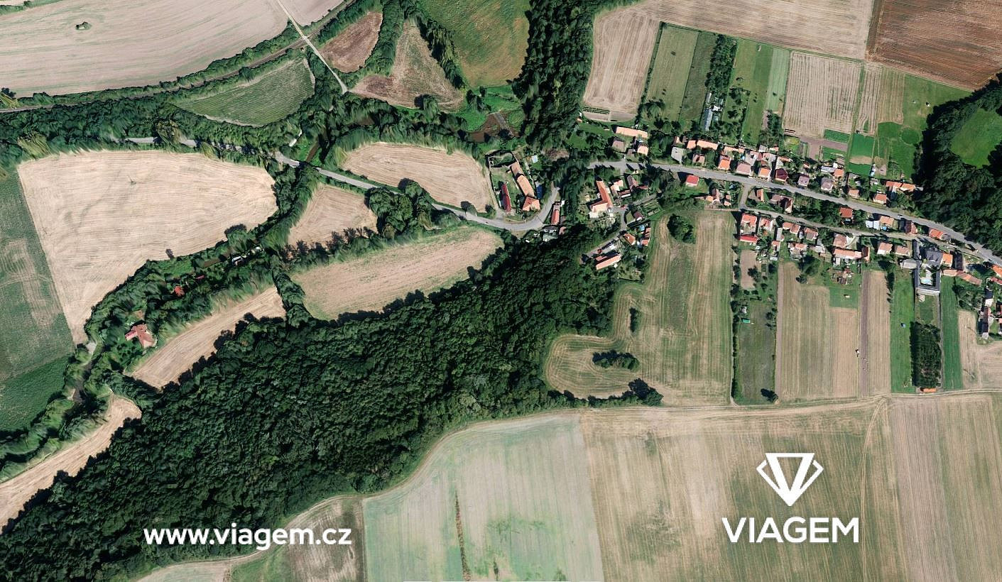 Prodej stavebního pozemku 1 028 m² – fotografie 4
