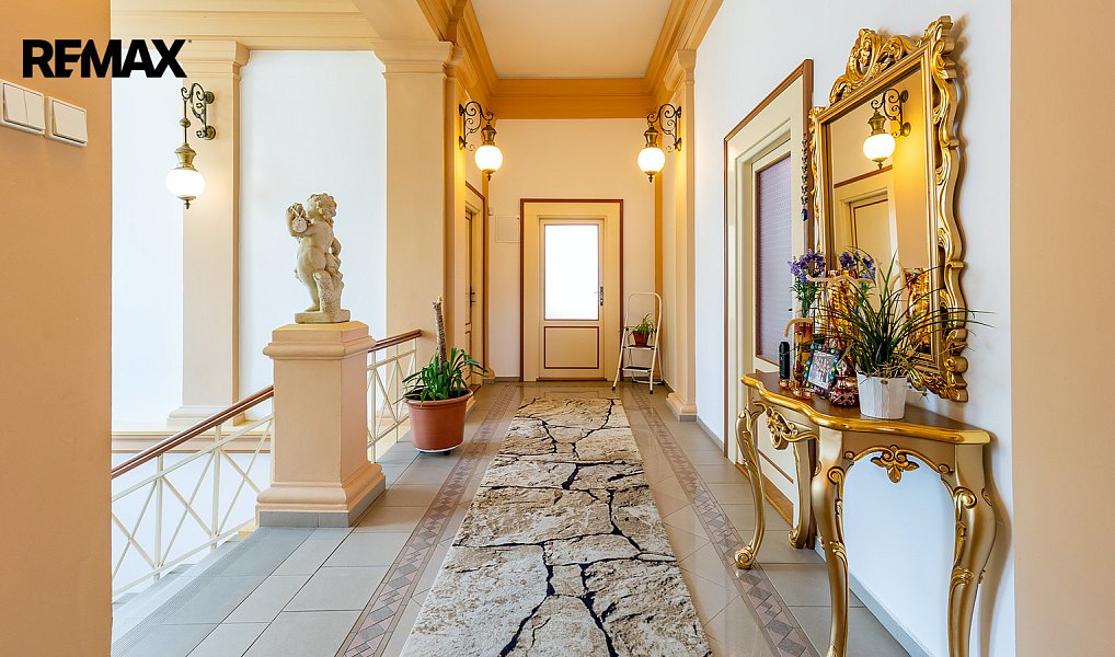 Prodej domu 543 m² s pozemkem 2 151 m², Kamenický Šenov – náhled fotky 19