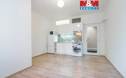 Prodej bytu 1+kk 25 m², Myslbekova, Praha 6 - Střešovice