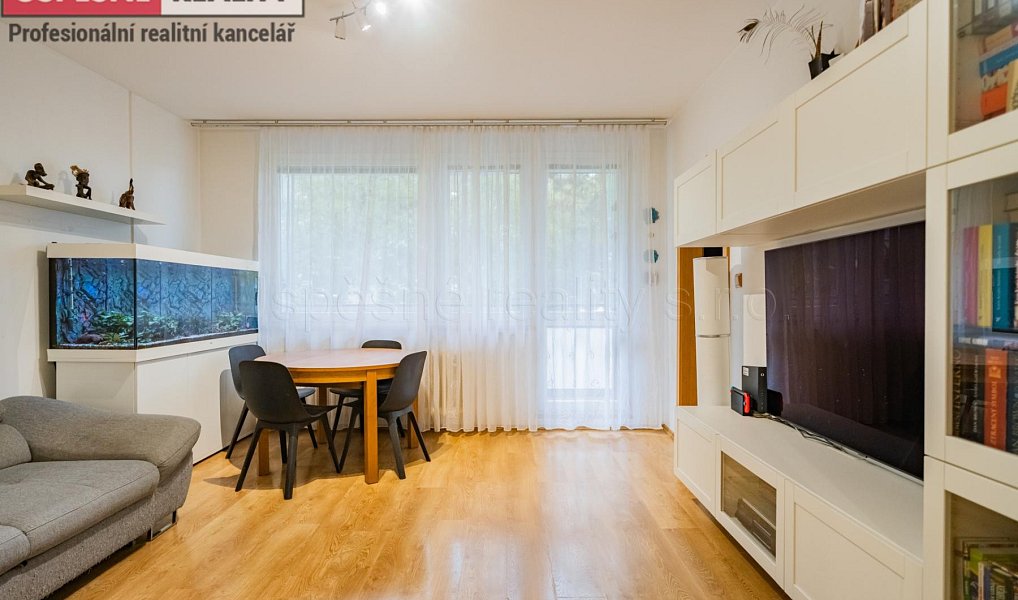 Prodej bytu 3+1 84 m², Praha – náhled fotky 18