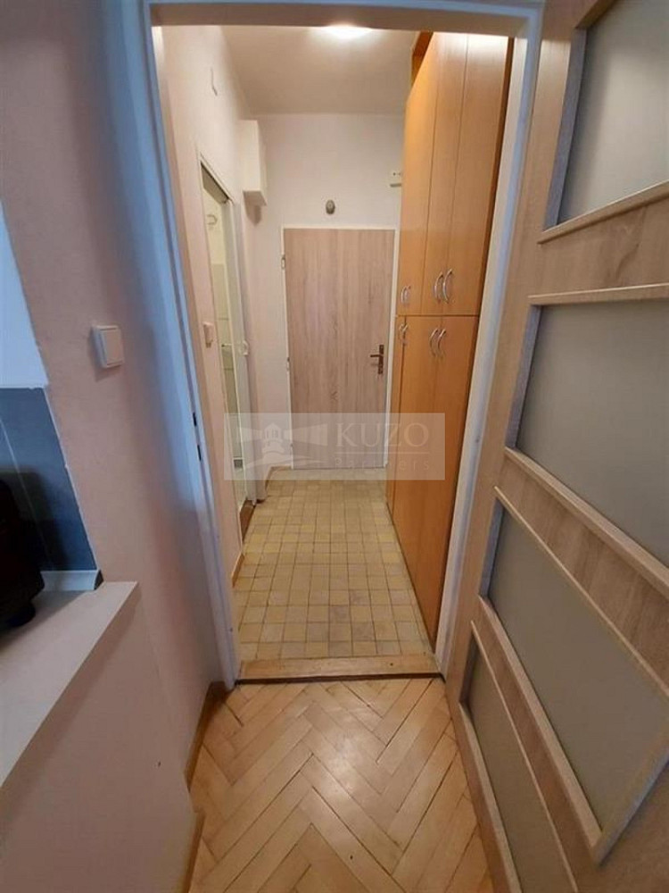 Pronájem bytu 1+kk 25 m² – fotografie 4
