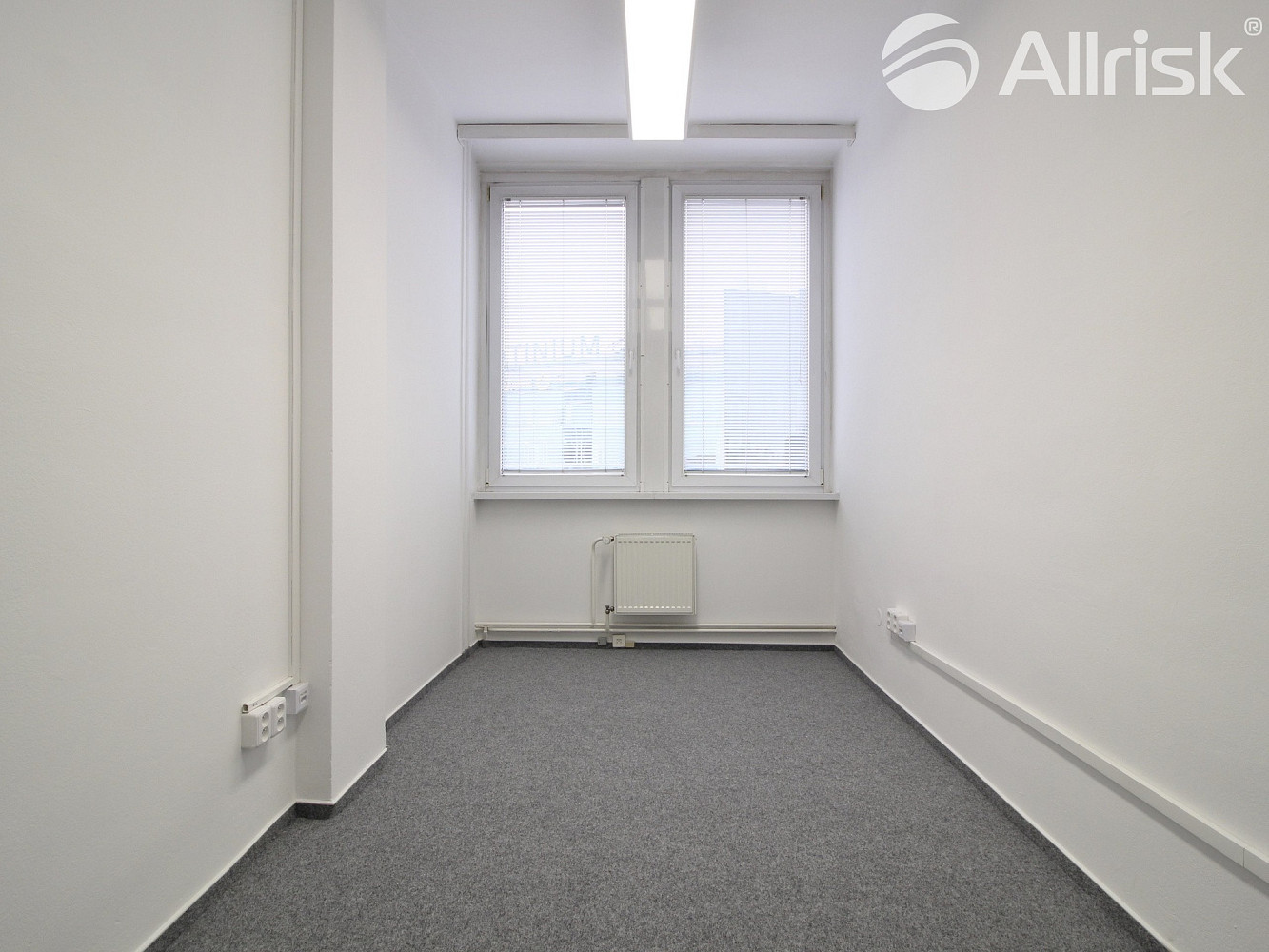 Pronájem kanceláře 100 m² – fotografie 4
