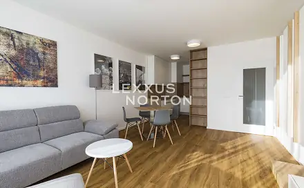 Pronájem bytu 2+kk 60 m², Nekvasilova, Praha 8 - Karlín
