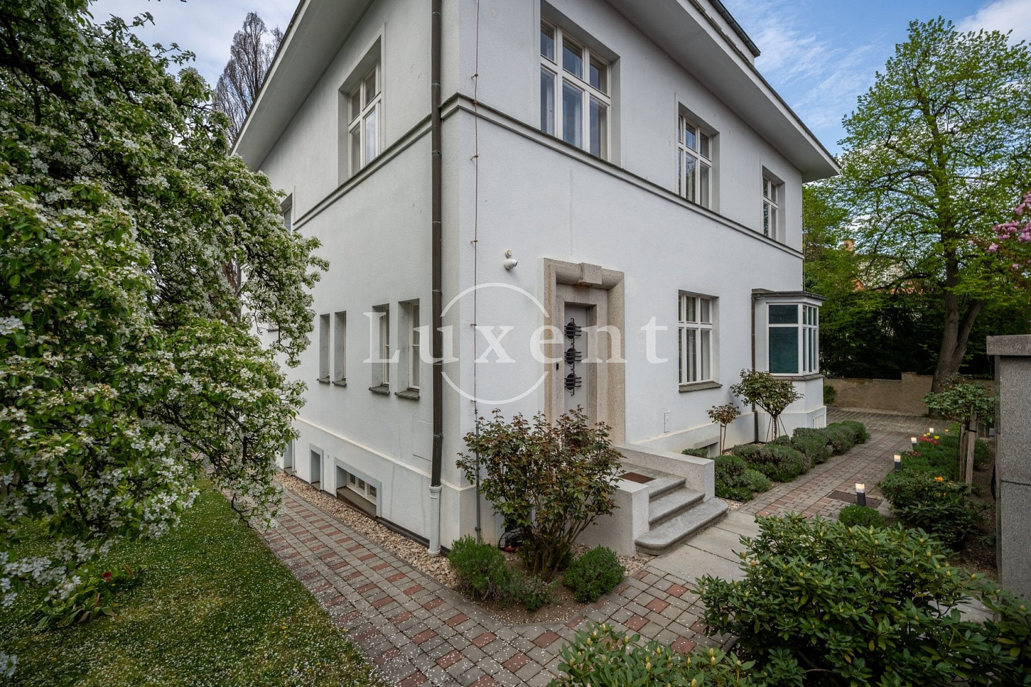 Prodej domu 726 m² s pozemkem 945 m² — photo 4