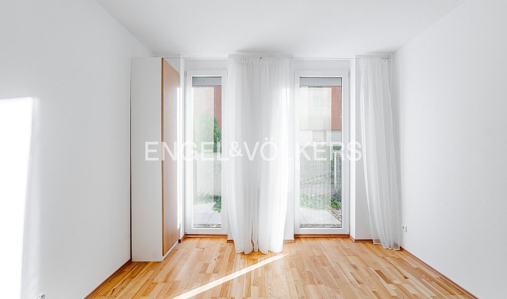 Pronájem bytu 2+kk 57 m², Praha – náhled fotky 5