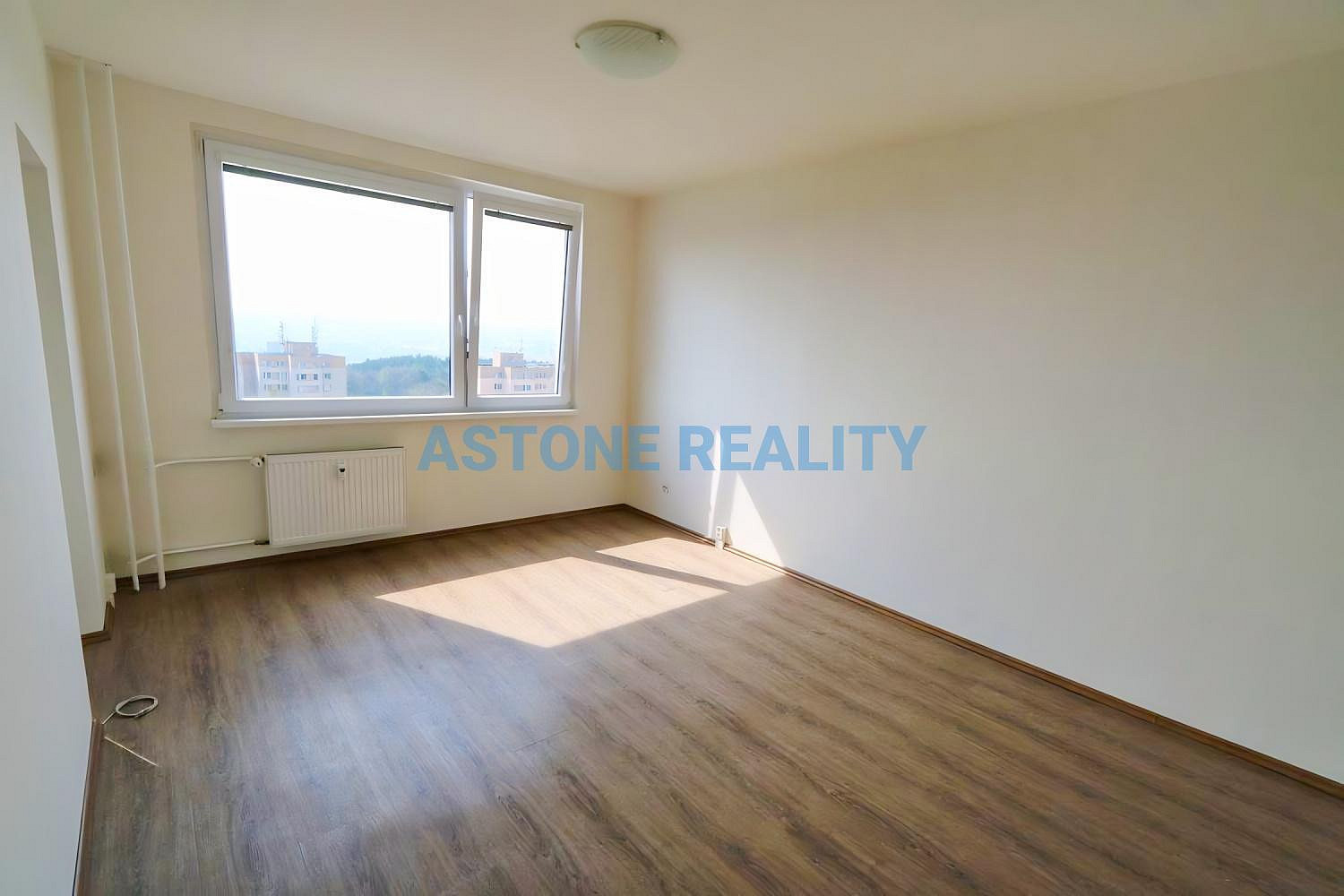 Pronájem bytu 1+kk 30 m² – fotografie 5