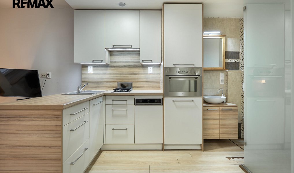 Prodej bytu 1+kk 27 m², Praha – náhled fotky 3