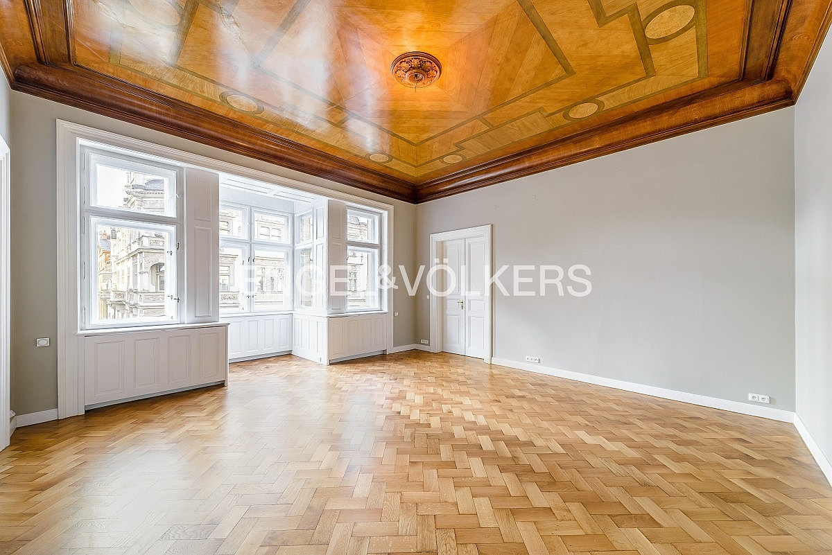 Pronájem bytu 6+kk 285 m²