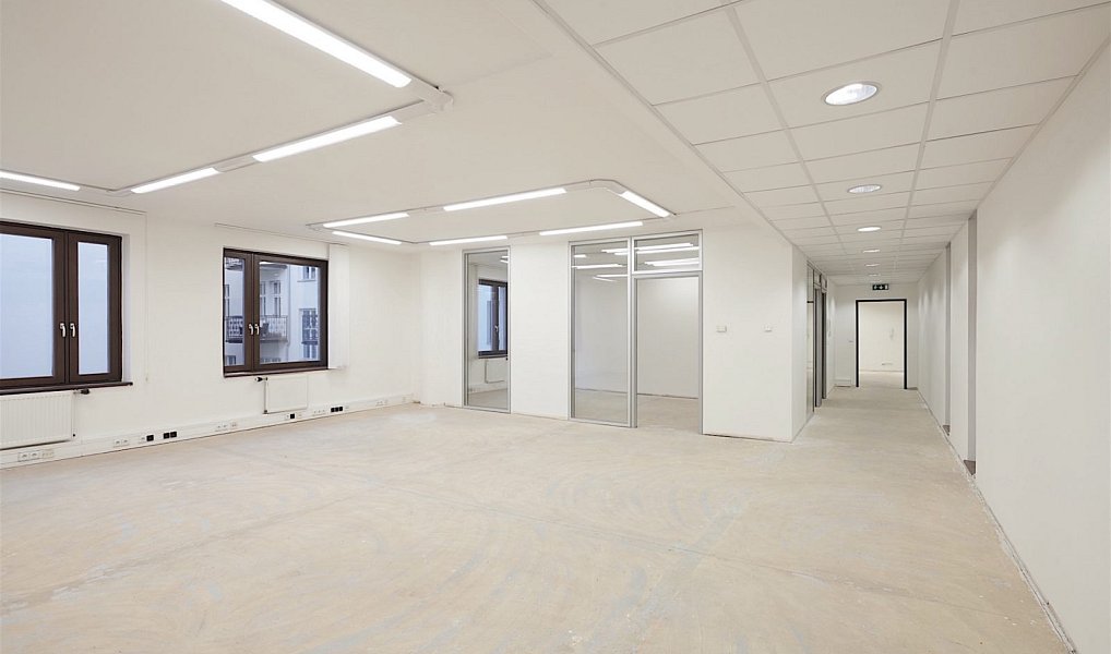 Pronájem kanceláře 186 m², Praha – náhled fotky 9