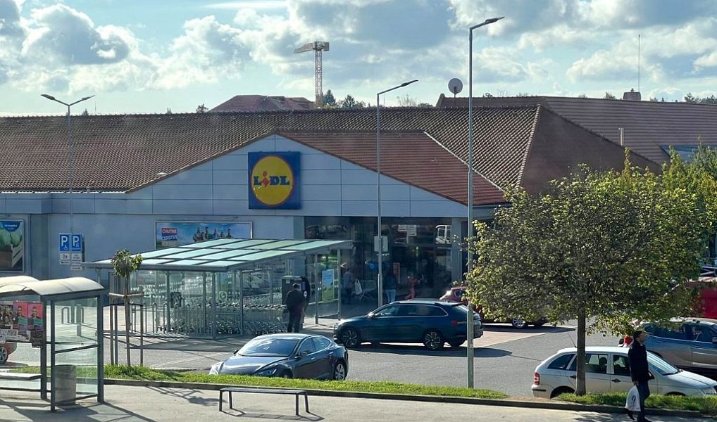 Pronájem bytu 1+kk 18 m², Hostivice – náhled fotky 14