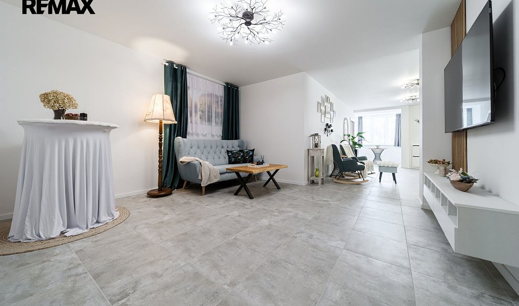 Prodej domu 428 m² s pozemkem 891 m², Chvalatice – náhled fotky 10