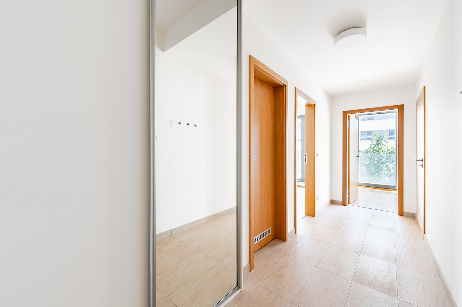 Pronájem bytu 2+kk 58 m² – fotografie 5