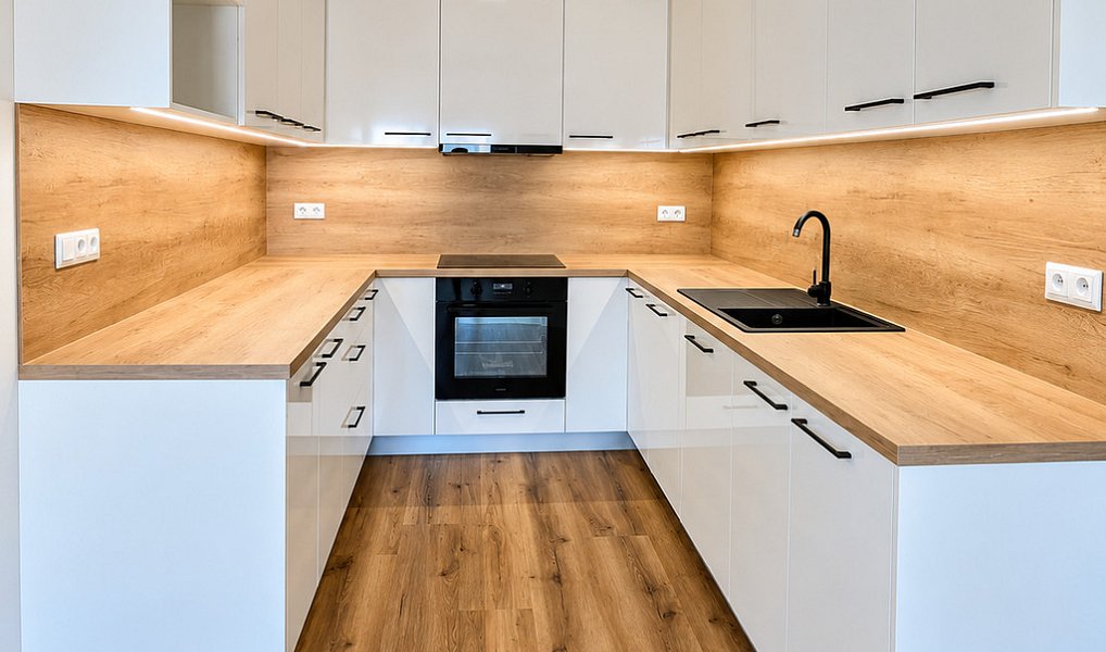 Pronájem bytu 3+kk 92 m², Hodonín – náhled fotky 2