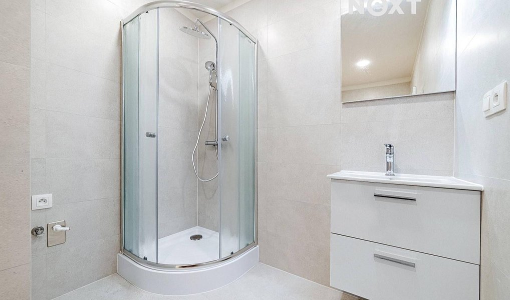 Prodej bytu 2+kk 79 m², Praha – náhled fotky 3