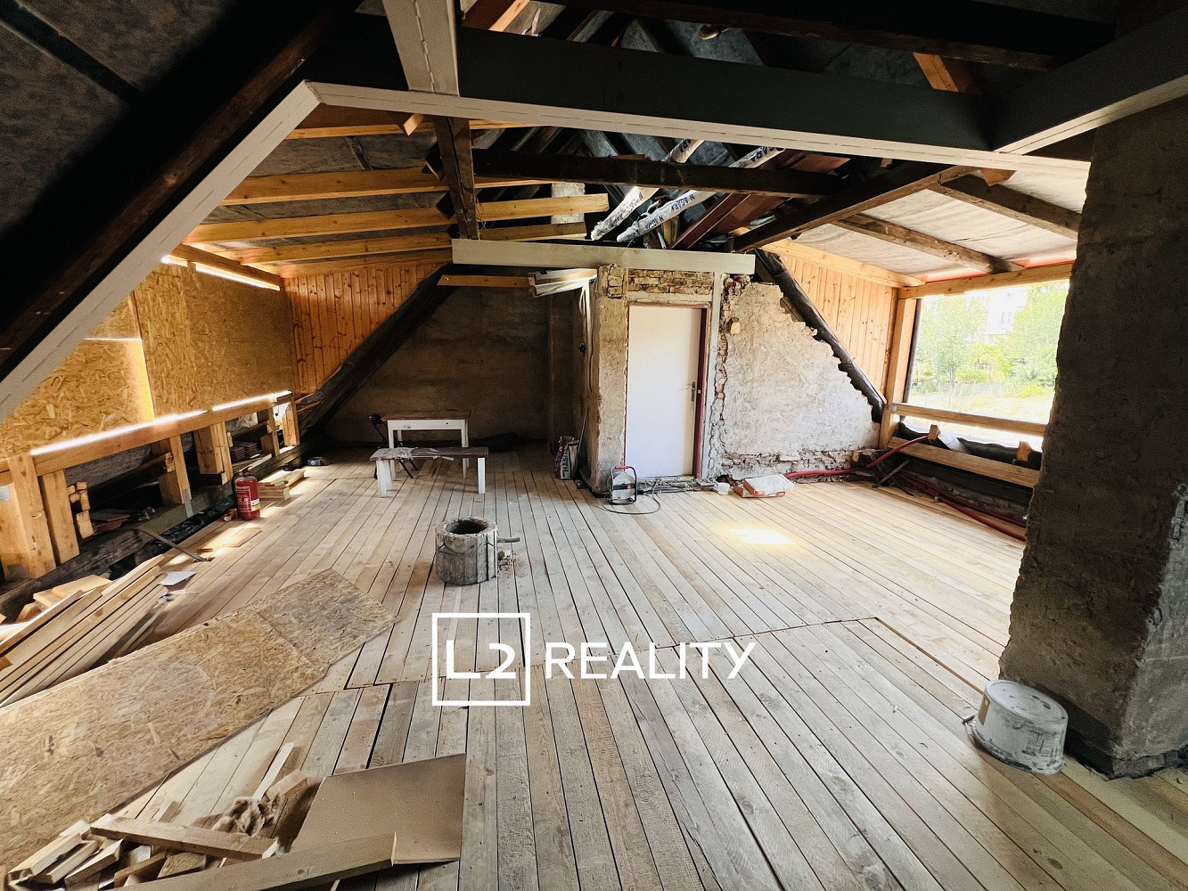 Prodej půdy 2-3+kk, 60 m² - Praha - Radlice