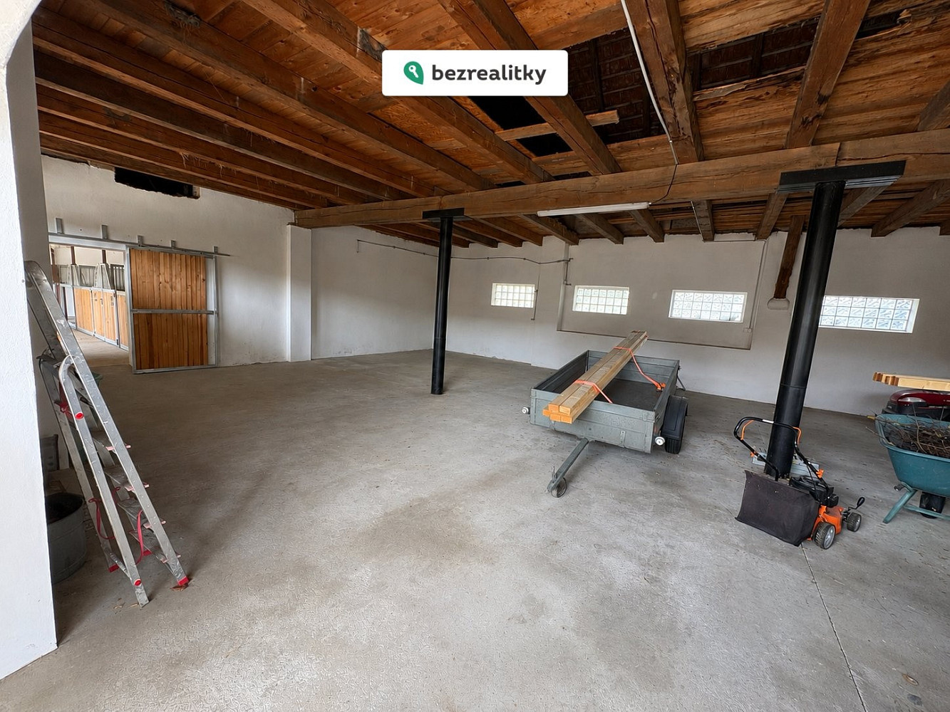 Prodej domu 220 m² s pozemkem 8 800 m² – fotografie 5