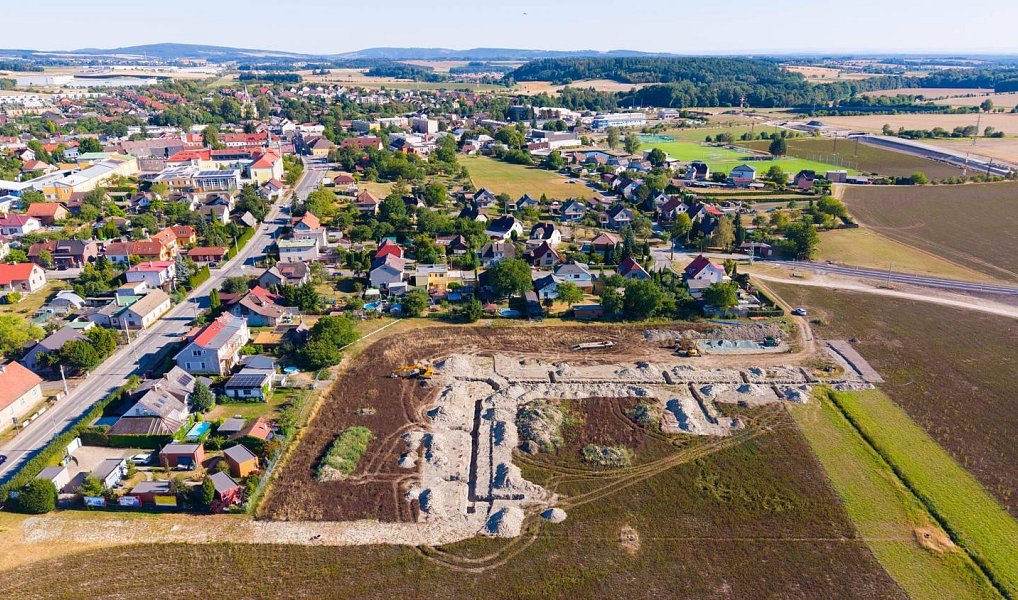 Prodej stavebního pozemku 739 m², Solnice – náhled fotky 3
