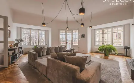 Prodej bytu 4+1 177 m², Gočárova třída, Hradec Králové