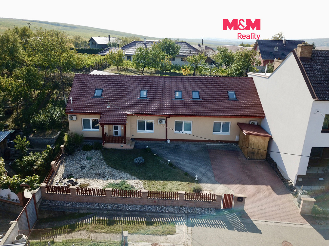 Prodej domu 350 m² s pozemkem 574 m²