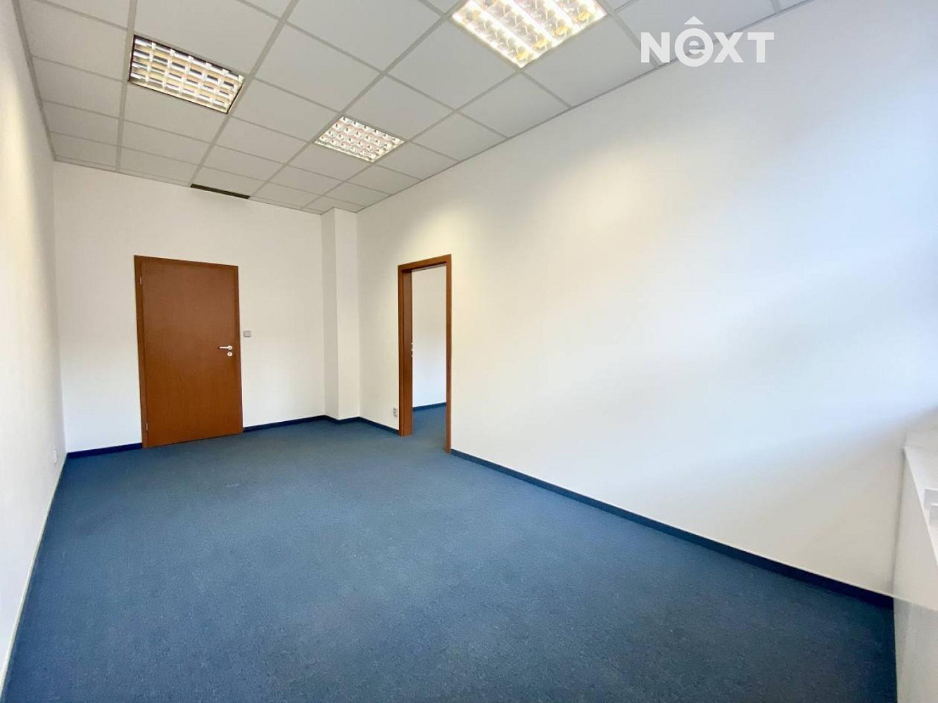 Pronájem kanceláře 67 m² — photo 3