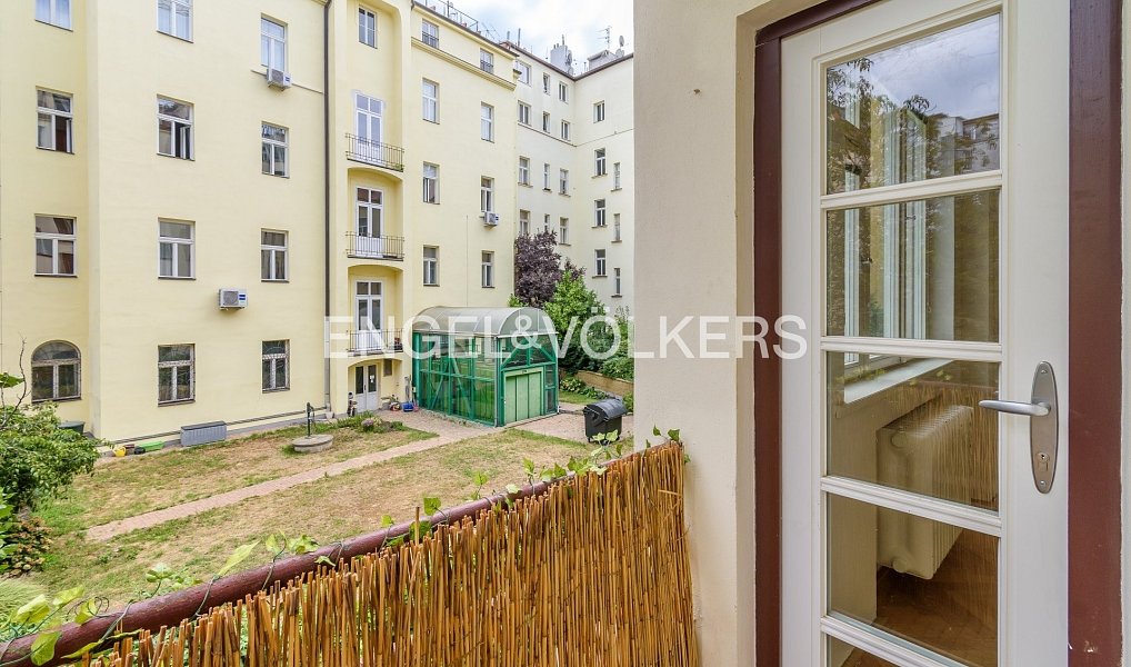 Pronájem bytu 2+kk 48 m², Praha – náhled fotky 3