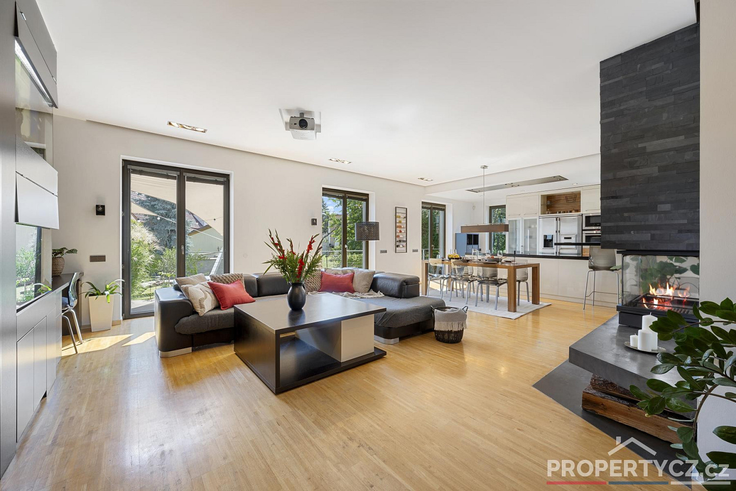Prodej domu 345 m² s pozemkem 520 m² – fotografie 5