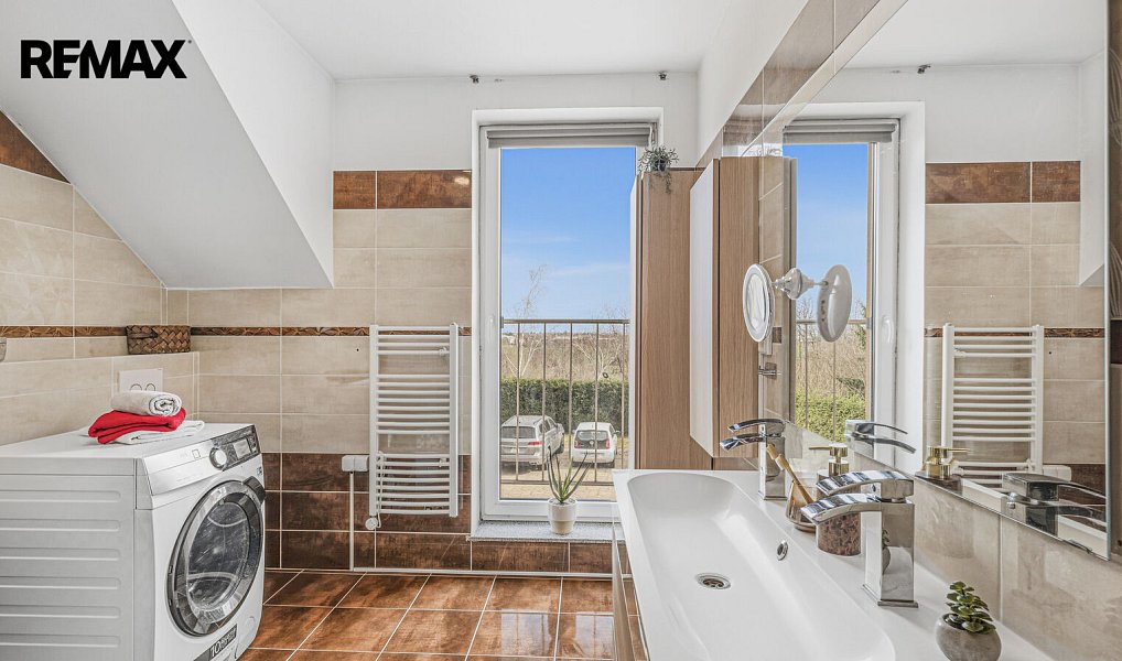 Prodej domu 213 m² s pozemkem 290 m², Pletený Újezd – náhled fotky 12