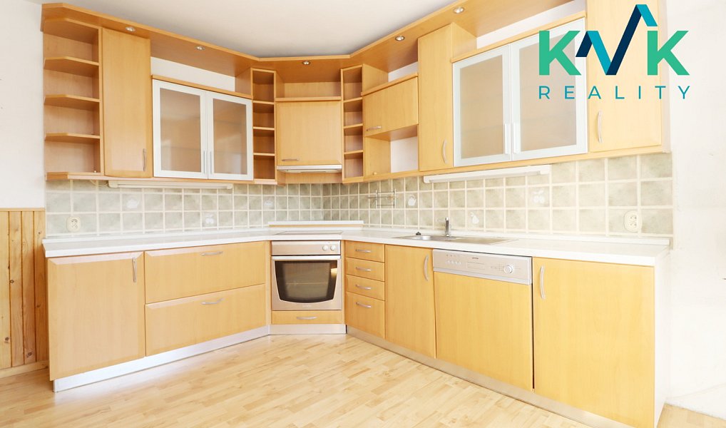 Prodej domu 220 m² s pozemkem 541 m², Krupka – náhled fotky 2