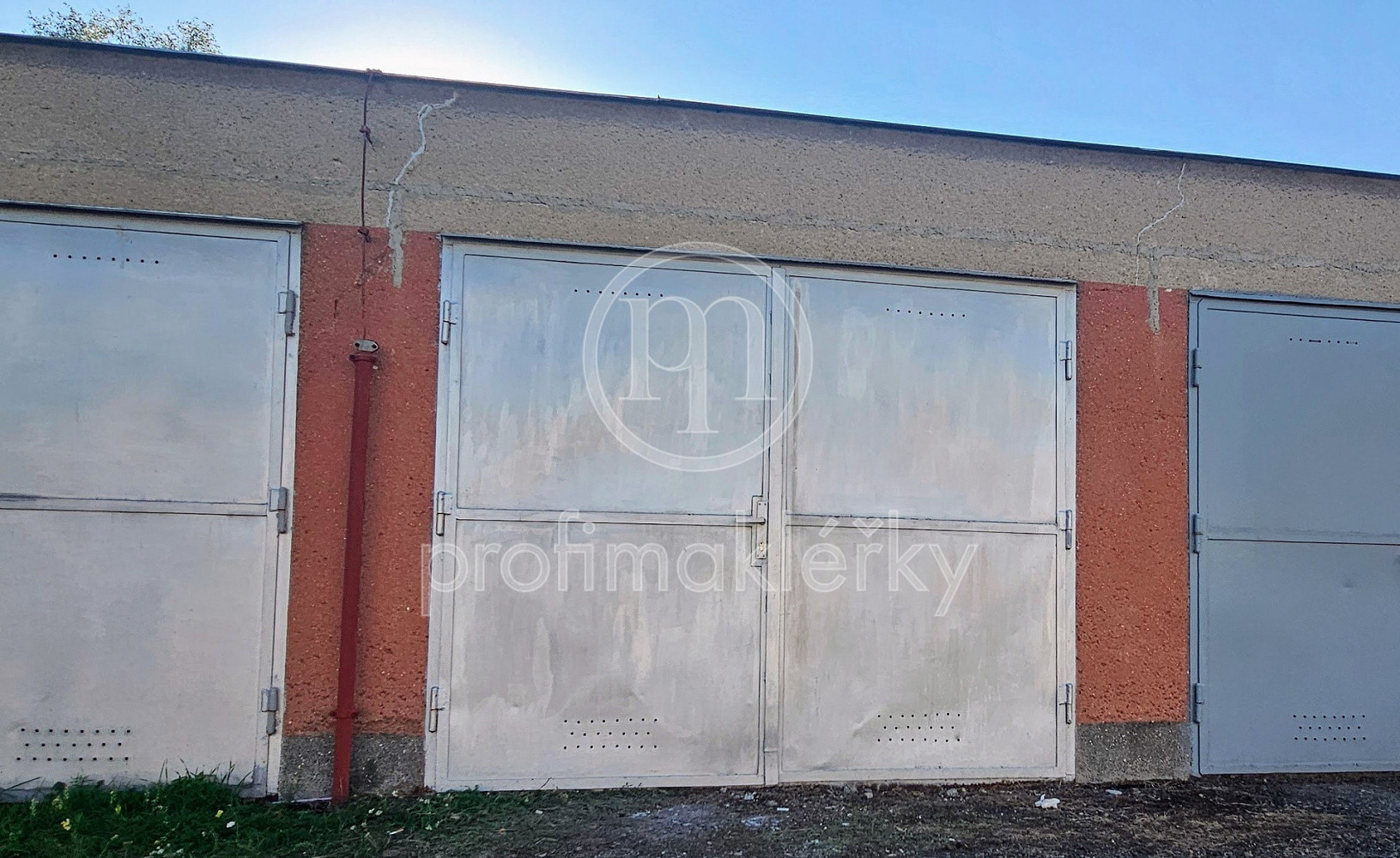 Prodej garáže s elektřinou, 17m2, Ježkova, Brno-Lesná – fotografie 3