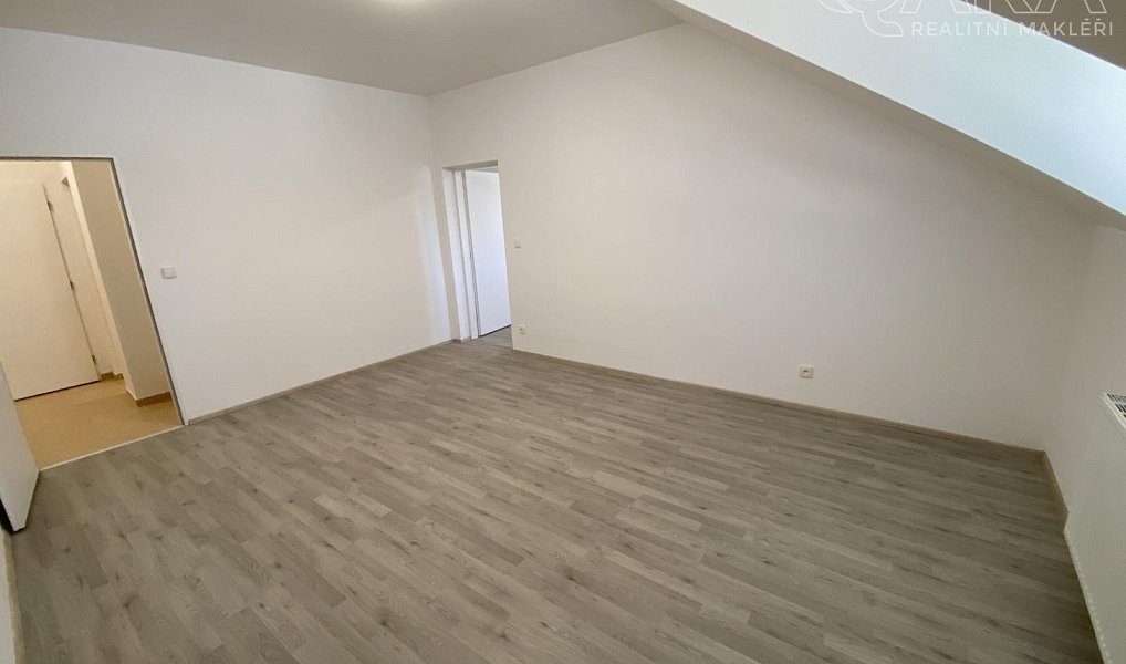 Pronájem bytu 3+kk 86 m², Ivanovice na Hané – náhled fotky 12