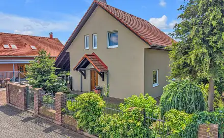 Prodej domu 109 m² s pozemkem 647 m², Spojovací, Hradec Králové - Svobodné Dvory