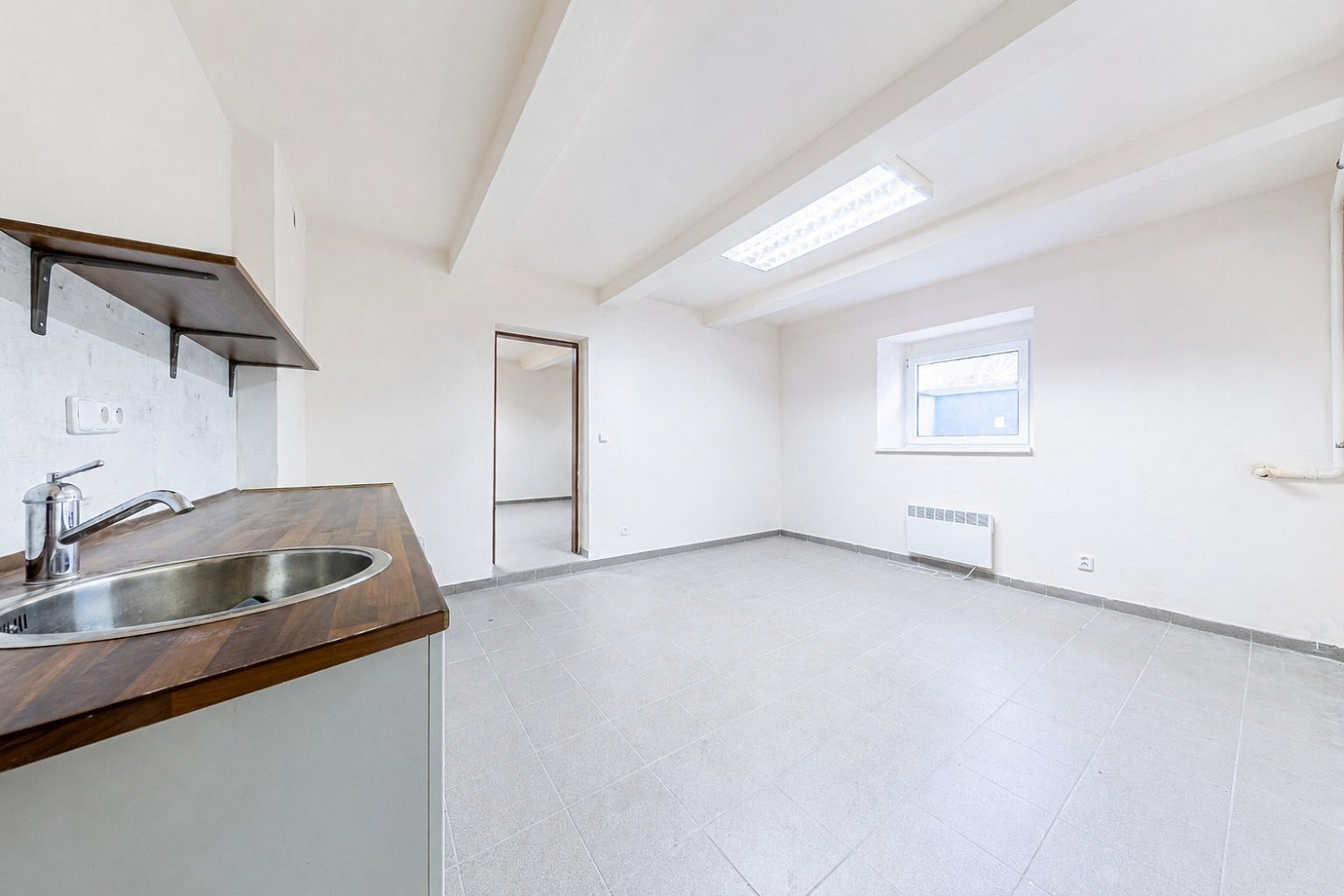 Prodej kanceláře 48 m² — photo 2