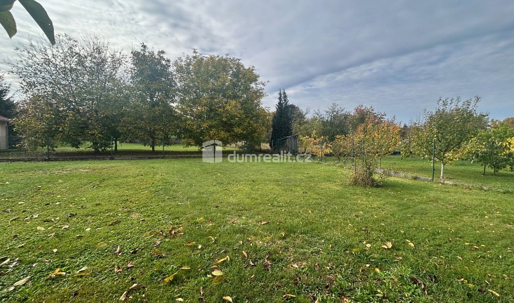 Prodej domu 235 m² s pozemkem 1 218 m², Radovesnice II – náhled fotky 6