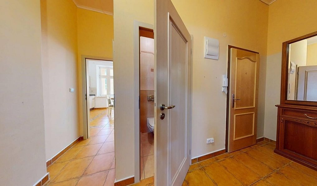 Prodej bytu 2+1 69 m², Karlovy Vary – náhled fotky 13