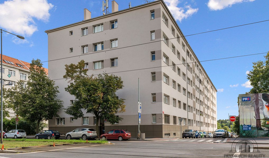 Prodej bytu 3+1 75 m², Praha – náhled fotky 26