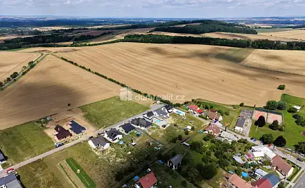 Prodej stavebního pozemku 1 303 m², Machová, okres Zlín