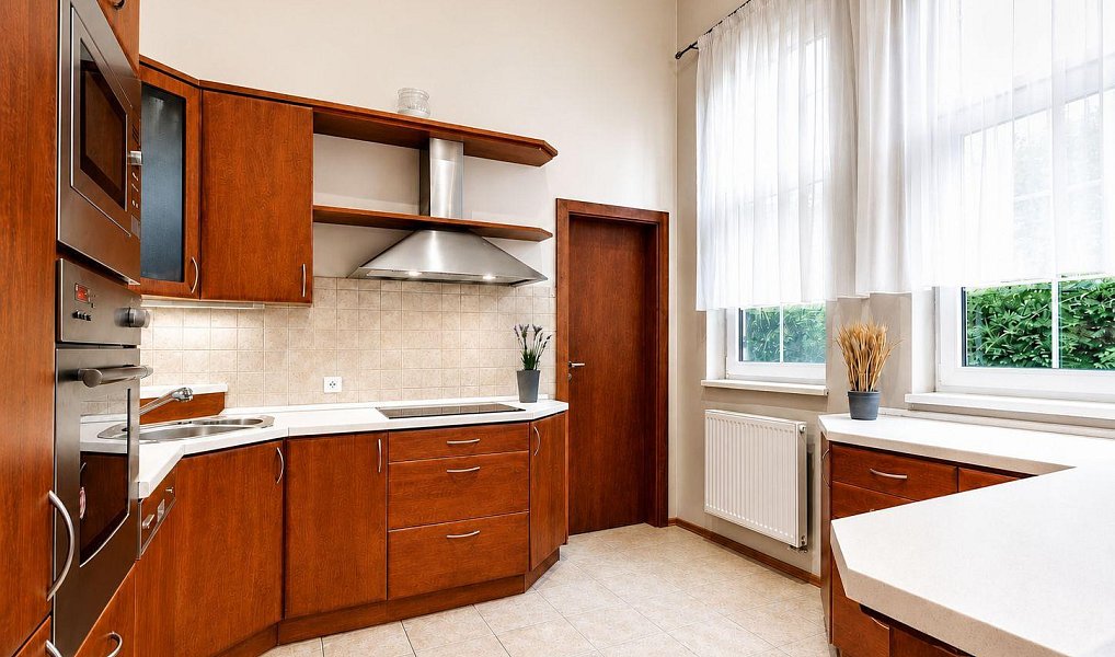 Pronájem bytu 3+kk 130 m², Praha – náhled fotky 2