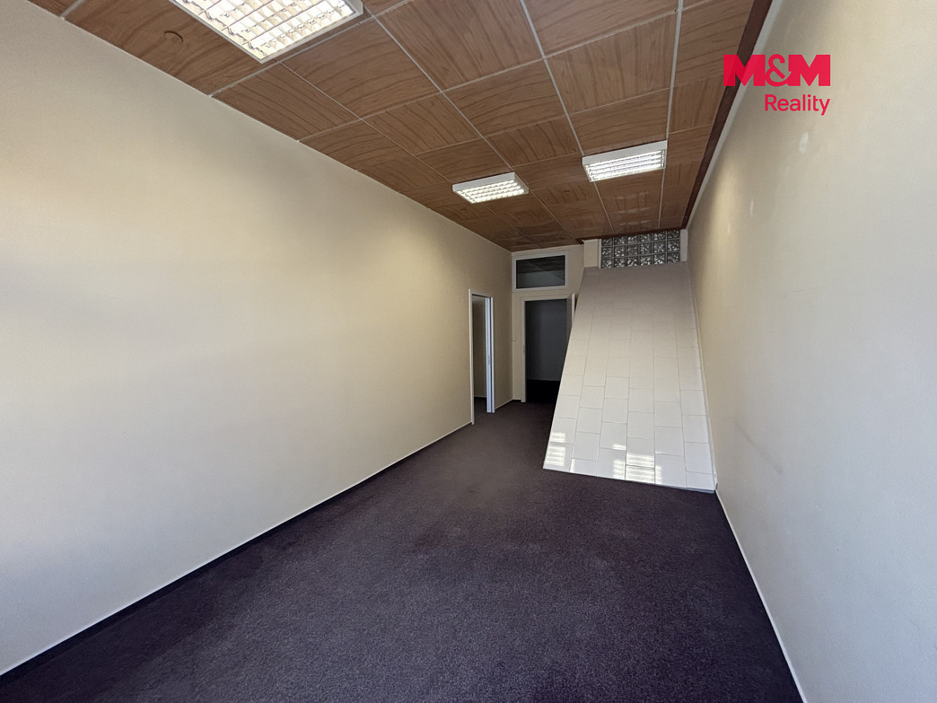 Pronájem obchodních prostor 64 m² — photo 2