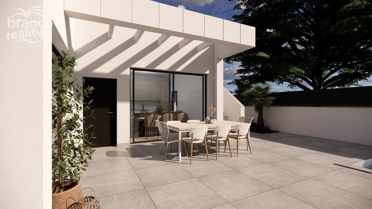 Prodej domu 98 m² s pozemkem 226 m² - Más