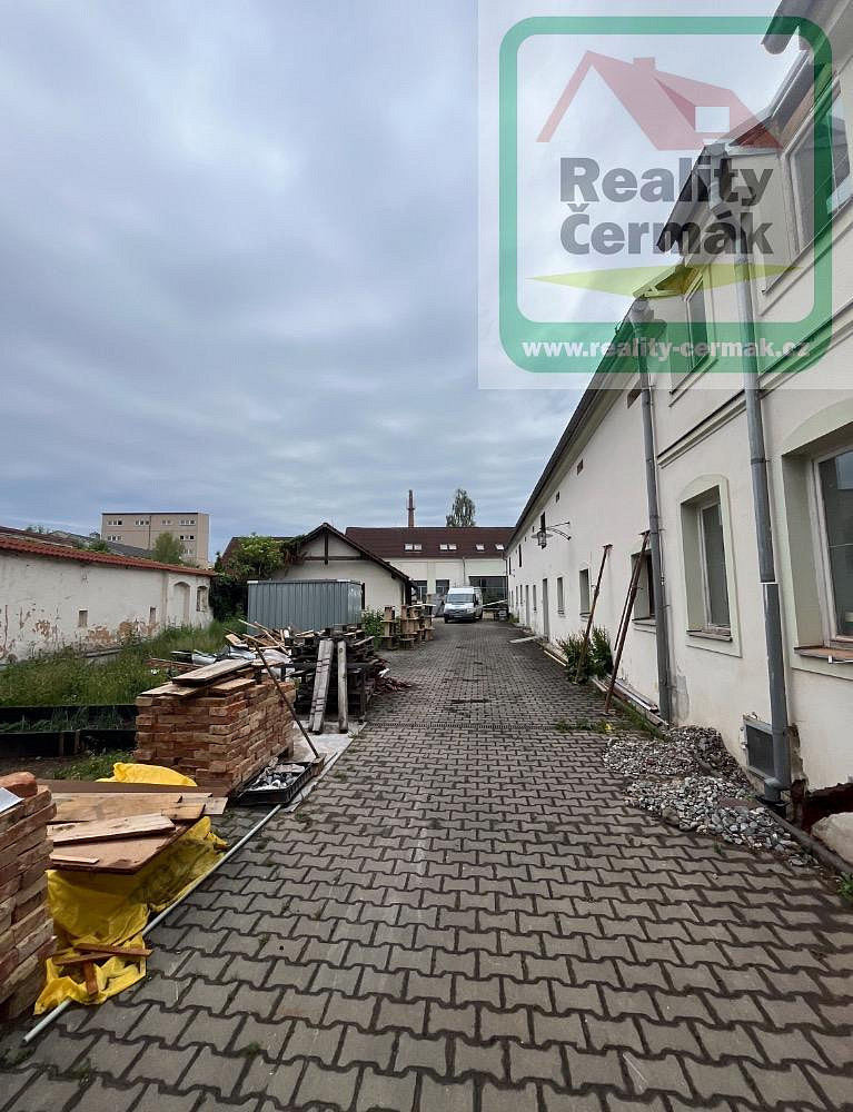 Pronájem výrobních prostor 350 m² – fotografie 3