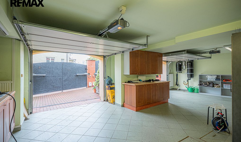 Prodej domu 616 m² s pozemkem 690 m², Praha – náhled fotky 15